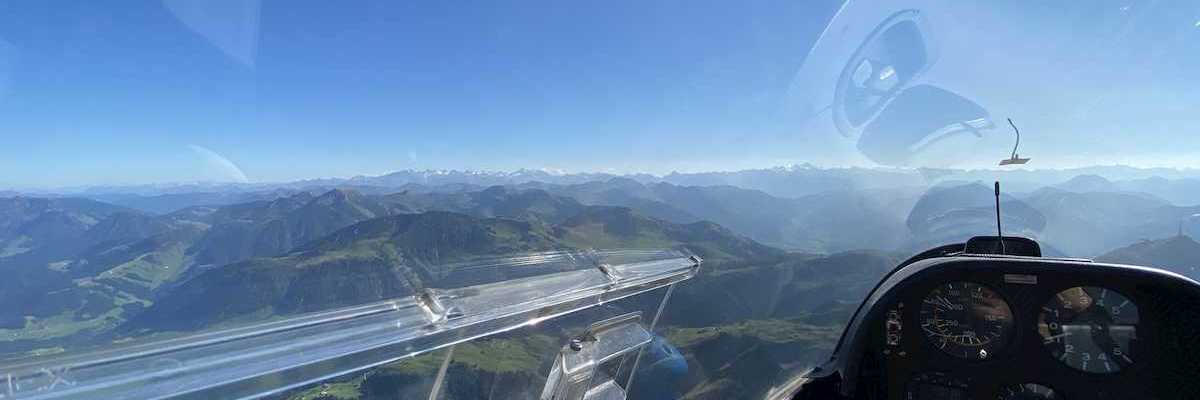 Verortung via Georeferenzierung der Kamera: Aufgenommen in der Nähe von Gemeinde St. Johann in Tirol, St. Johann in Tirol, Österreich in 700 Meter